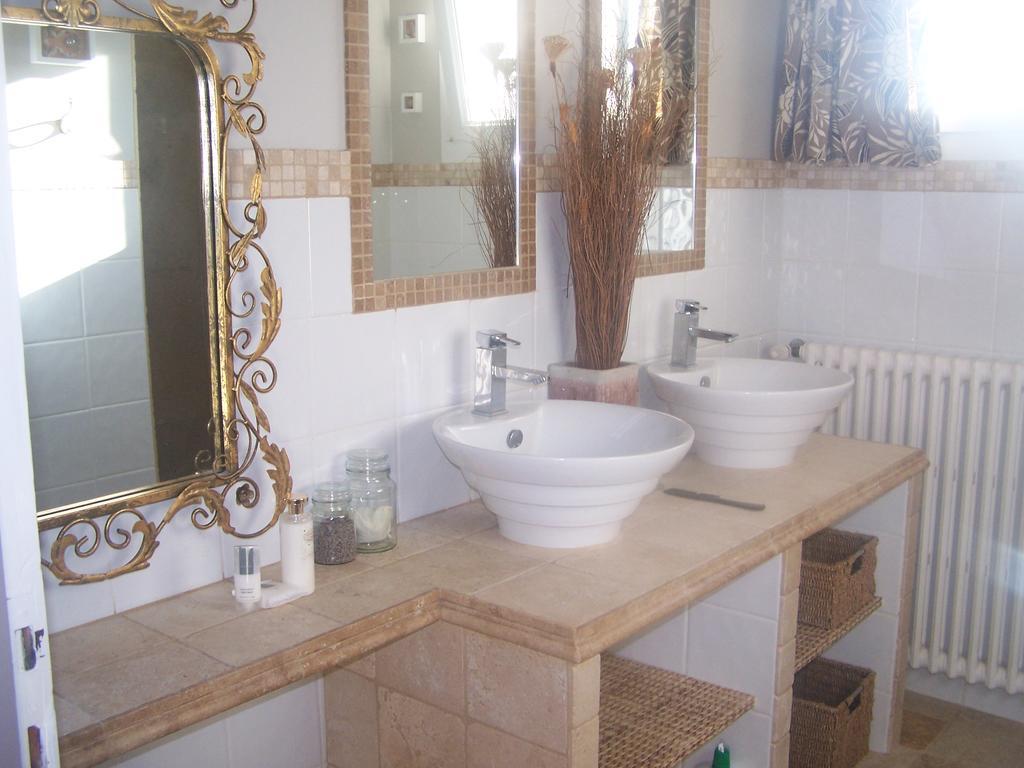 Clos Marjolie Hotel Caromb ภายนอก รูปภาพ