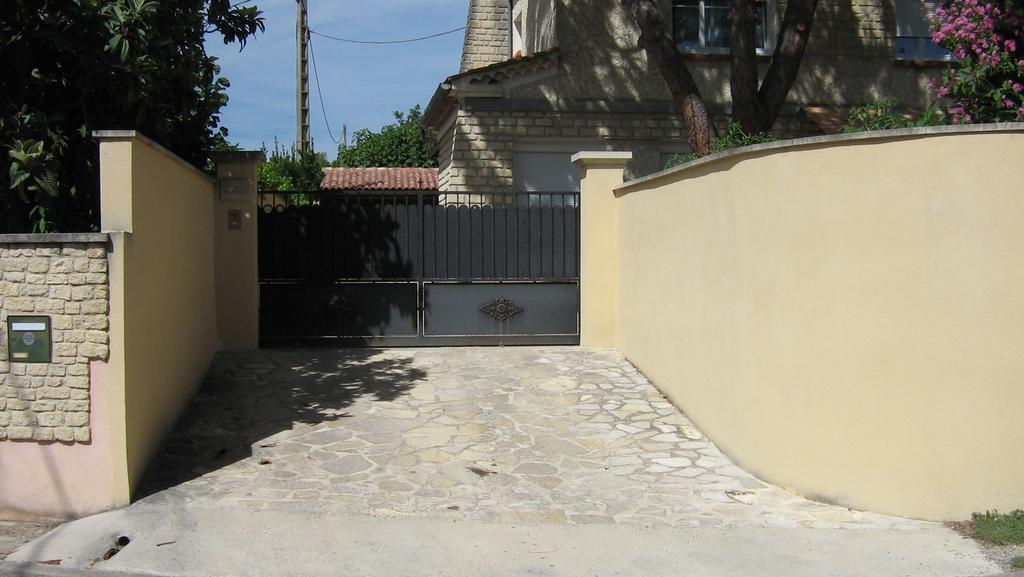Clos Marjolie Hotel Caromb ภายนอก รูปภาพ